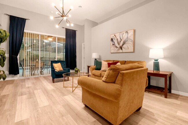 Building Photo - 337 Orista Dr