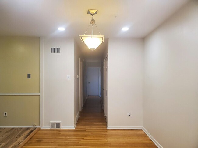 Foto del edificio - 1705 Borbeck Ave