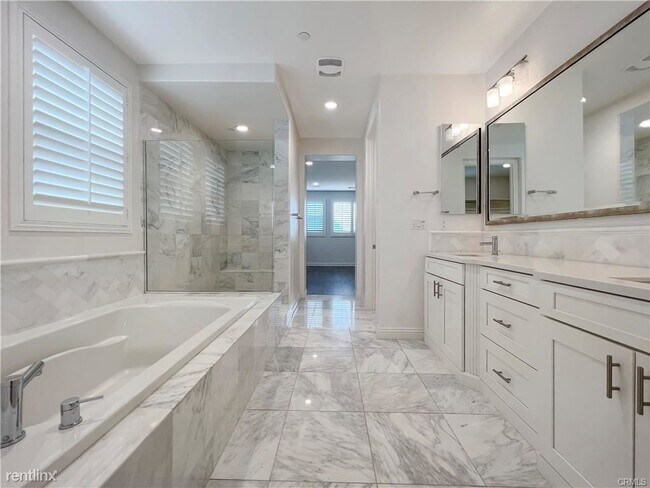Foto del edificio - 4 br, 3 bath House - 1940 Tudor Ln