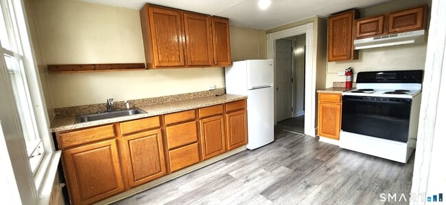 Foto del edificio - 214 Blohm St