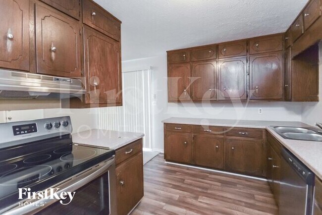 Foto del edificio - 2281 Briarwood Cir SW