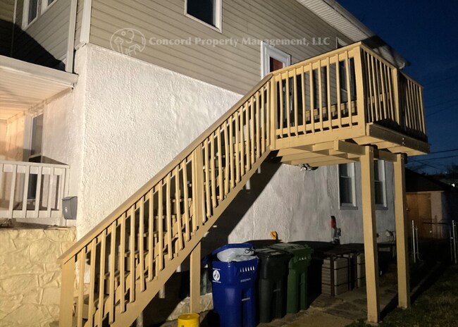 Building Photo - 2522 Oakley Ave