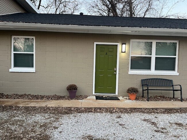 Foto del edificio - 10021 St Clair Ave