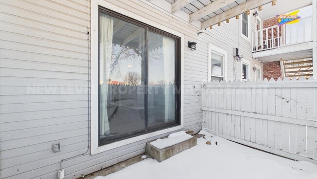 Building Photo - 1717 S Cypress St