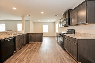 Building Photo - 1128 Copal Trl