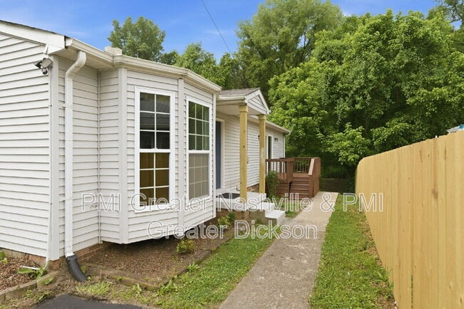 Building Photo - 3051 Casa Dr