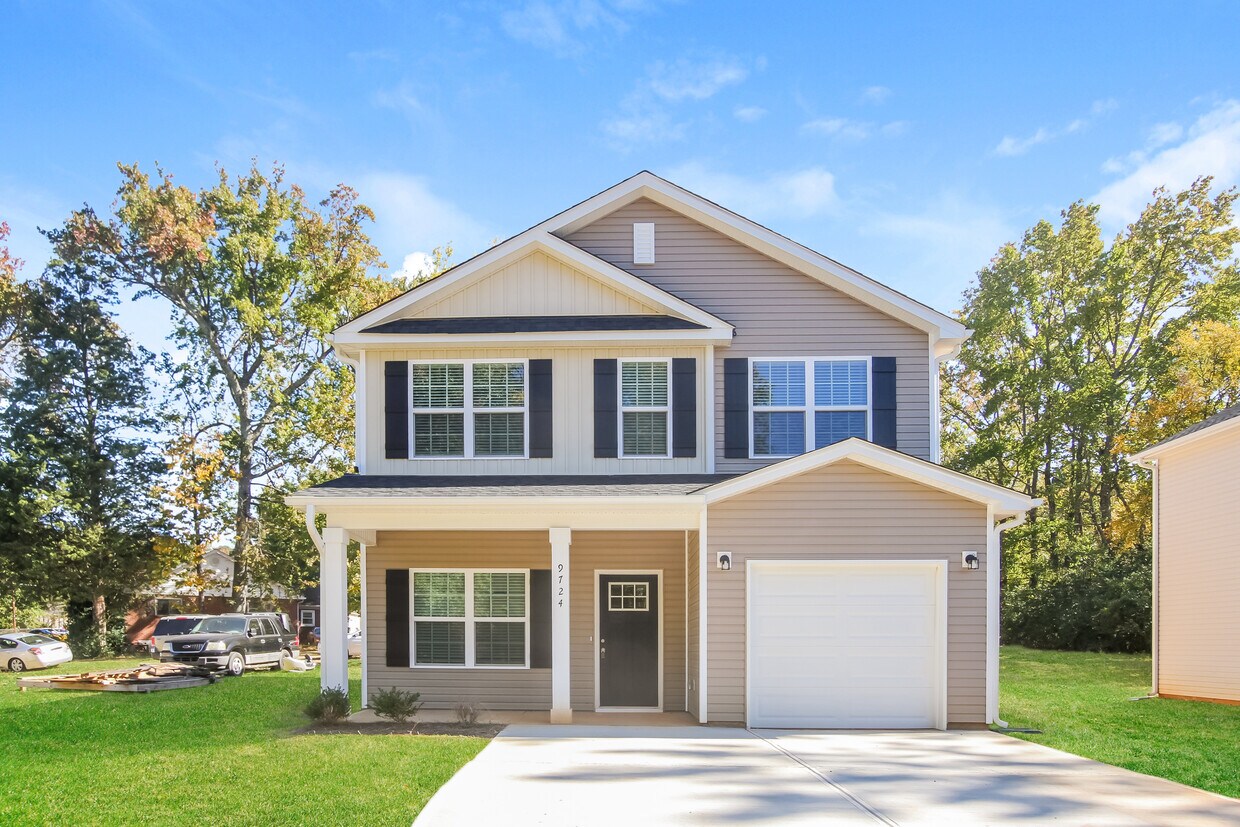 Foto principal - 9724 Trinity Rd, Charlotte, NC