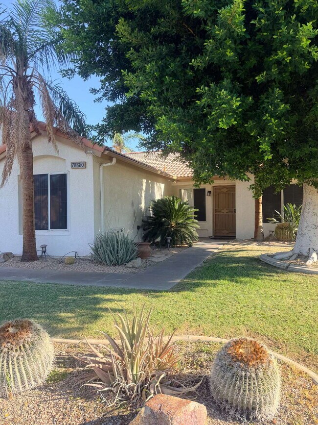Building Photo - 3-Bedroom Home, Large backyard Move-in by Aug 1st for $500 Discount!
