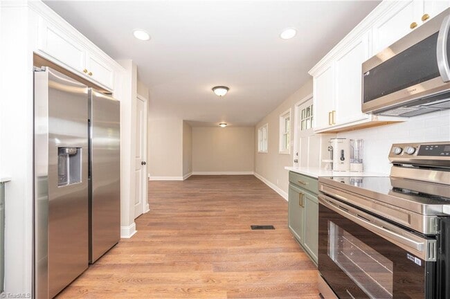 Building Photo - 1198 Red Bank Rd