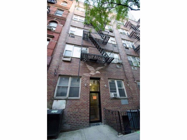 Building Photo - 308 E 93rd St