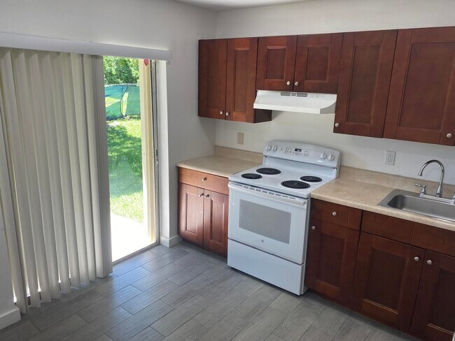 Foto del edificio - 850 SW 9th Ave