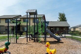 Building Photo - 950 SW Madison St