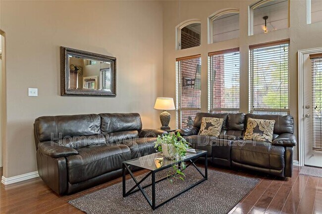 Foto del edificio - 1332 Cog Hill Dr