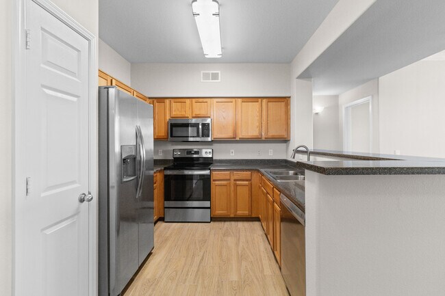 Building Photo - 20100 N 78th Pl