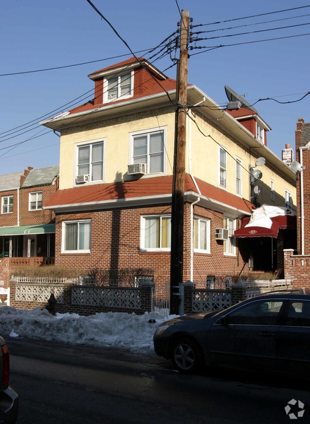 Building Photo - 317 E 48th St