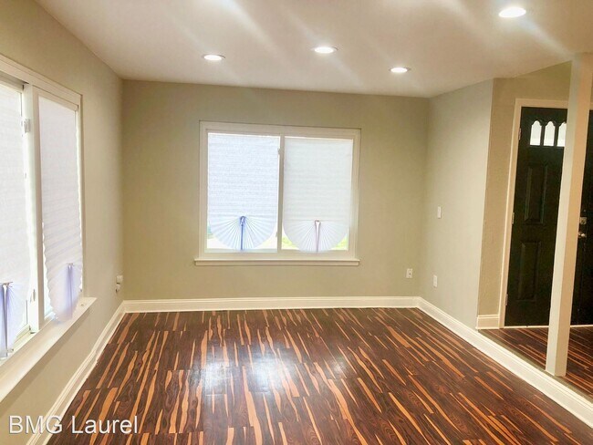 Foto del edificio - 3 br, 1.5 bath House - 15903 Perkins Ln