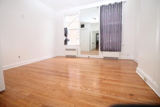 Building Photo - 173 Belmont Ave