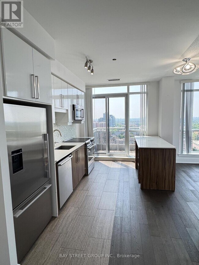 Photo du bâtiment - 9205-9205 Yonge St