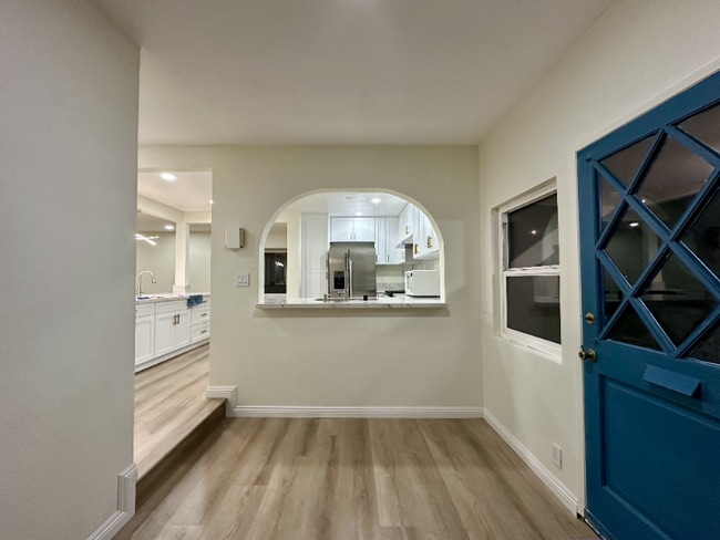 Building Photo - 7860 La Fiesta Dr