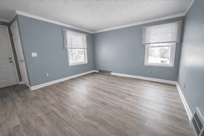 Foto del edificio - 15824 Norborne Ave