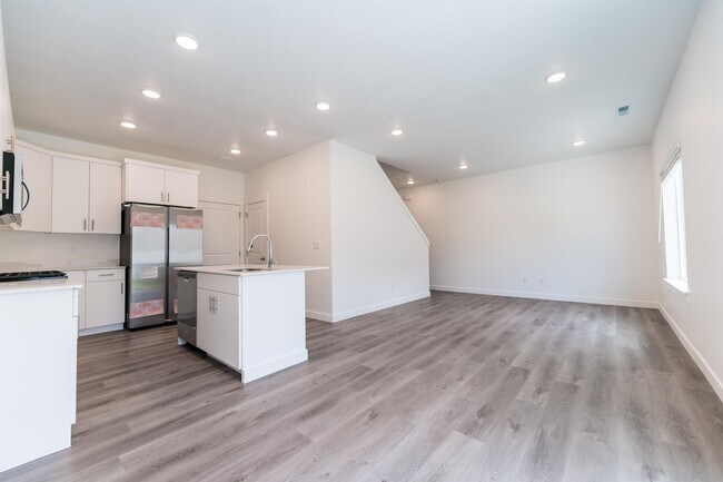 Foto del edificio - 1863 S 1280 W