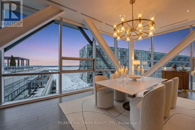 Photo du bâtiment - 39 Queens Quay E