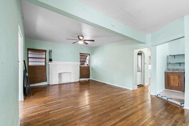 Building Photo - 410 Ocean Breeze