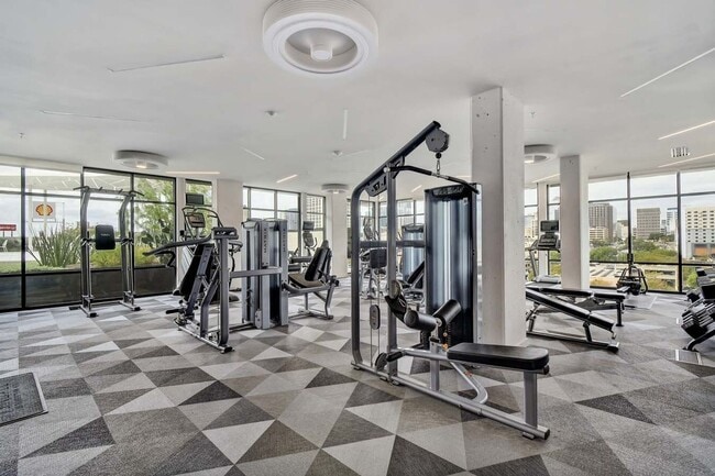Building Photo - Stunning 1 Bedroom, 1 Bathroom Urban Oasis...