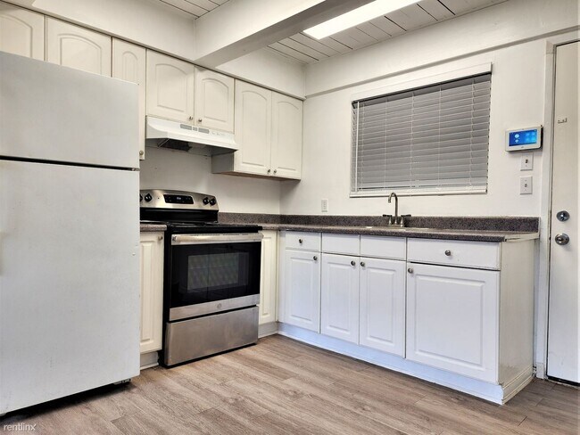 Building Photo - 1 br, 1.5 bath House - 30700 Ortega Highway