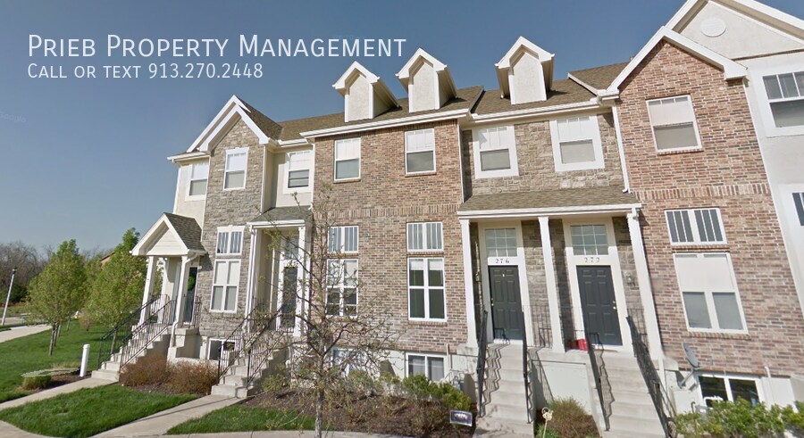 Primary Photo - Prairie Haven Townhome - Available Septemb...