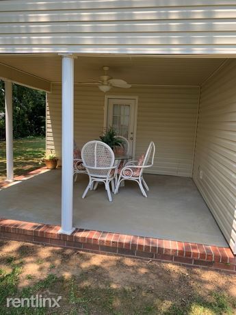 Foto del edificio - 776 Laurel Springs Ct