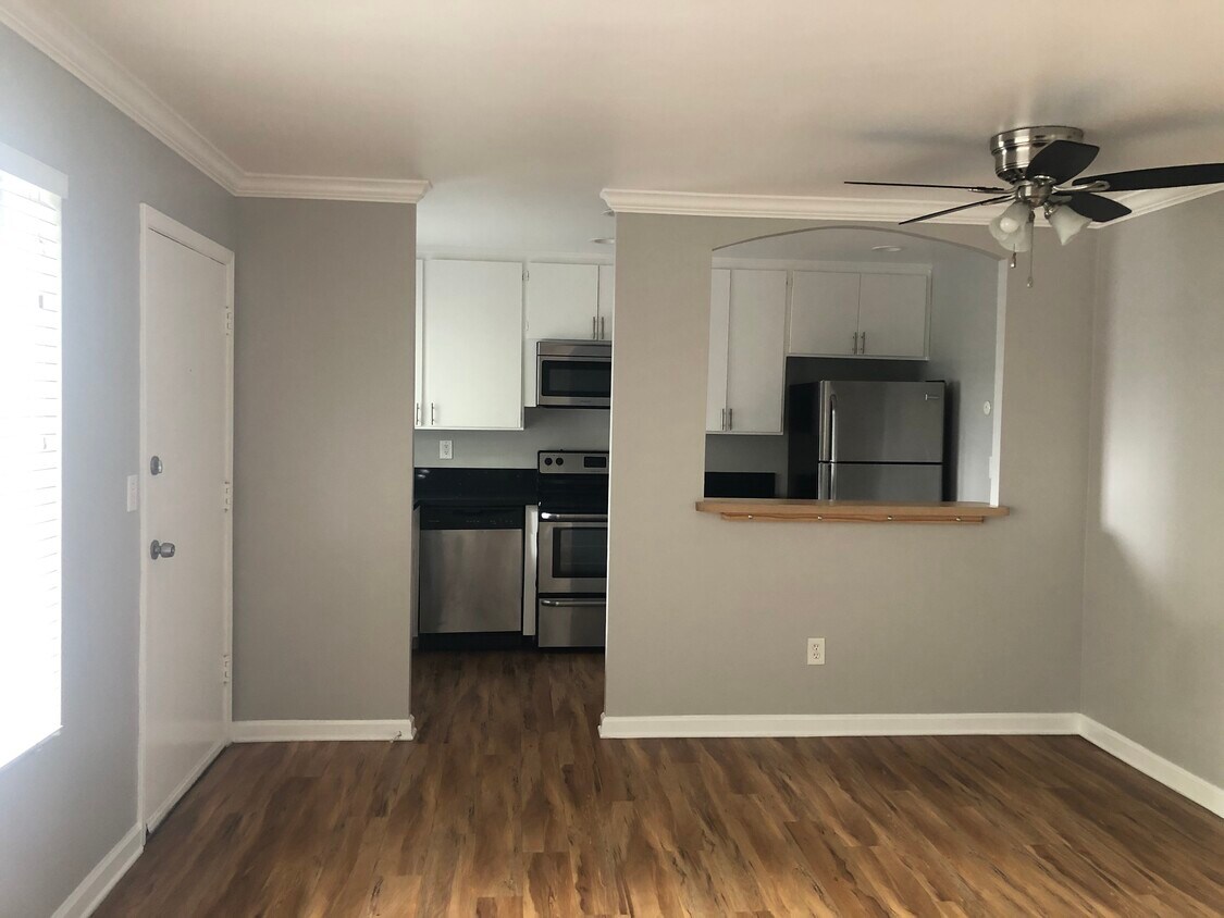 Livingroom/kitchen - 4133 Kansas St