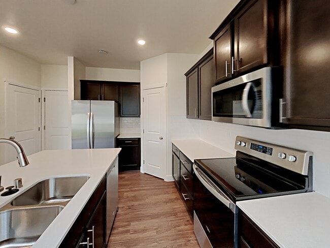 Building Photo - 17602 42nd Avenue Court E