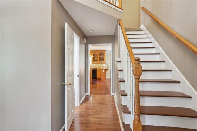 Foto del edificio - 987 Bart Manous Rd