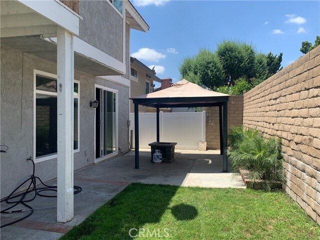 Foto del edificio - 1919 Los Alamitos Dr