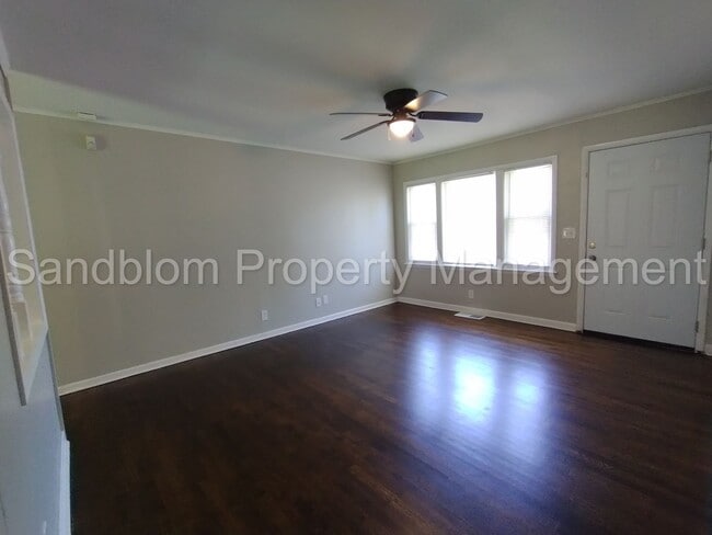 Building Photo - For Lease | Tulsa | Available Now!