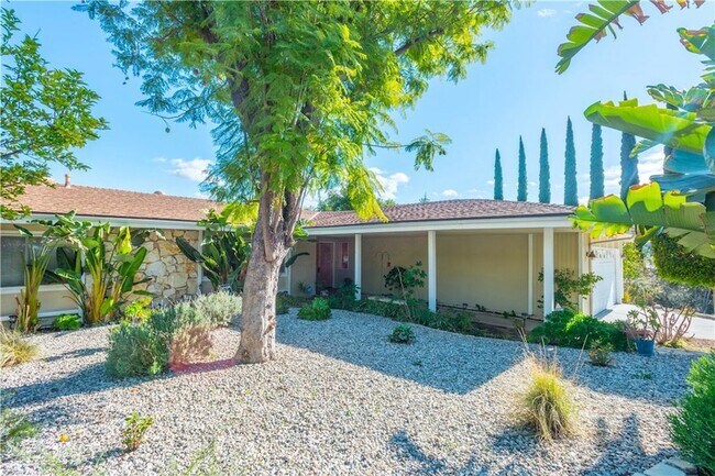 Foto del edificio - 5974 Maury Ave