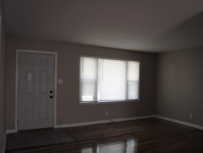 Foto del edificio - 505 W Meadow Ln