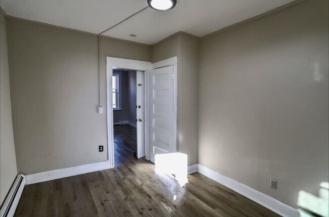 Foto del edificio - 743 Harrison Ave