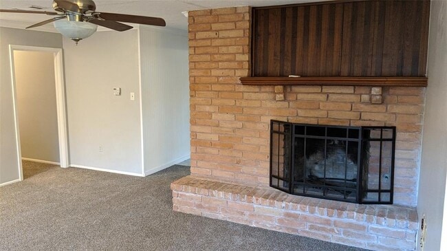 Building Photo - 1007 Reseda Dr