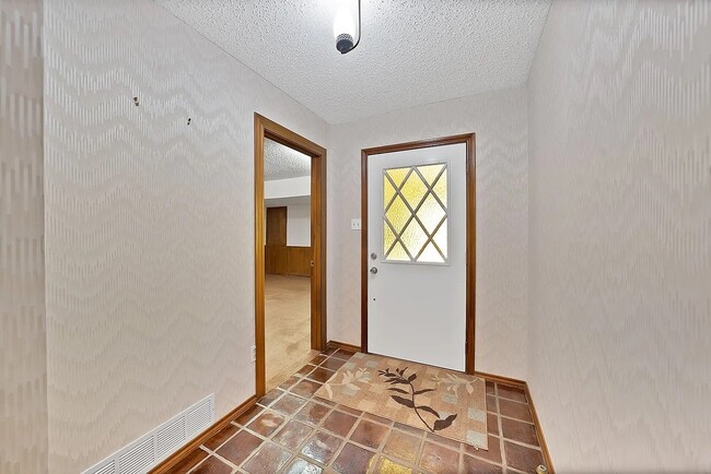 Building Photo - 2505 Ironwood Ct
