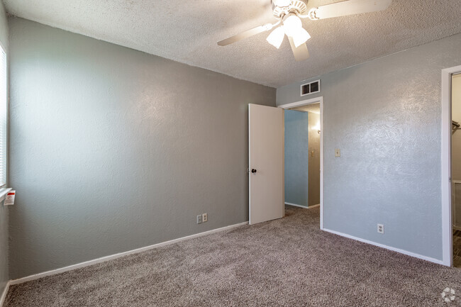 1BR, 1BA - 600SF - The Cedars Apartments