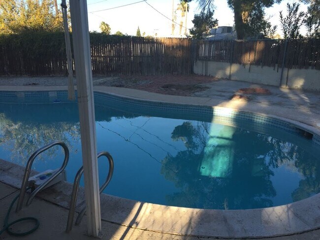 Building Photo - Lock in ($2100) off February 2026  if you ...