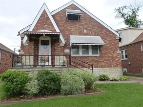 Building Photo - 9043 Kathleen Ave