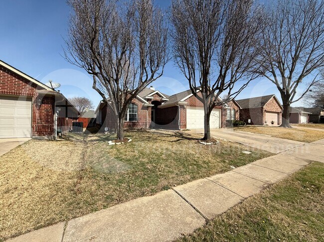 Building Photo - 9212 Bedford Ln