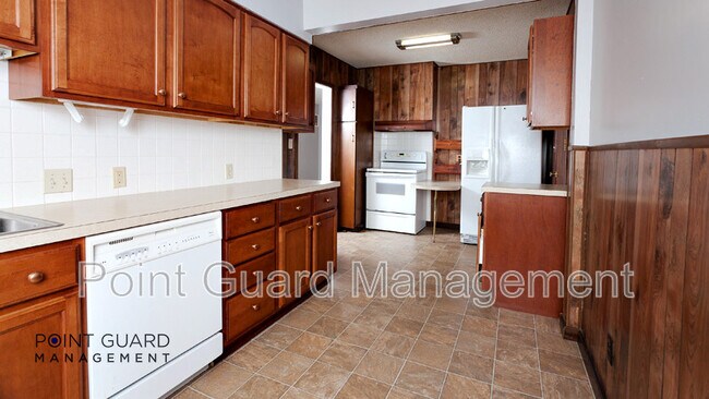 Foto del edificio - 4722-4724 E Elm St