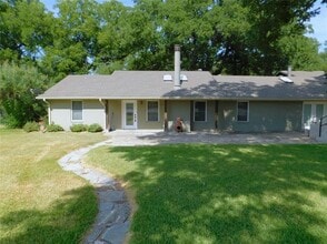 Building Photo - 897 John George Ln