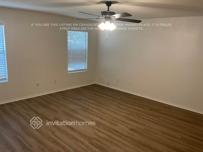 Foto del edificio - 8409 Clear River Ln