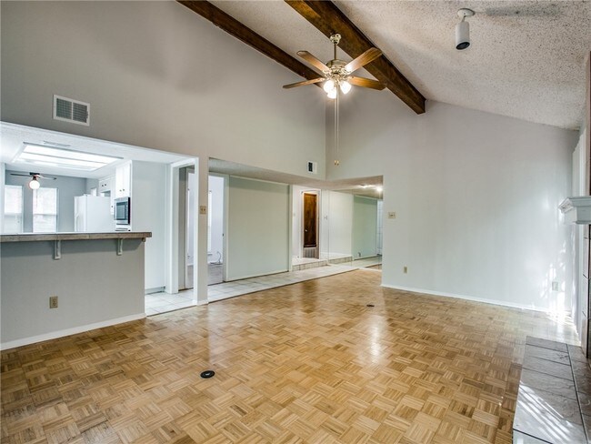 Foto del edificio - 6000 Gardenridge Hollow