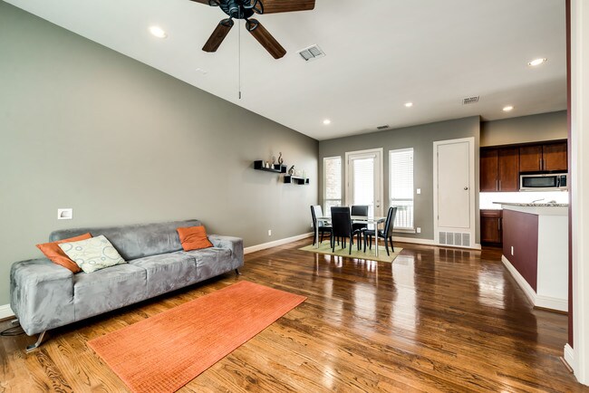 Foto del edificio - 1333 St Joseph St